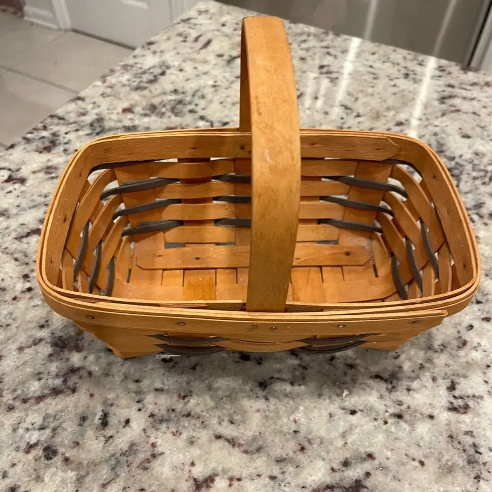 Vintage 1996 Basket Handwoven 10